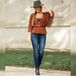 KanCan Skinny Mid Rise Medium Wash Buckle Stretch Soft Denim Women Jeans Size 13